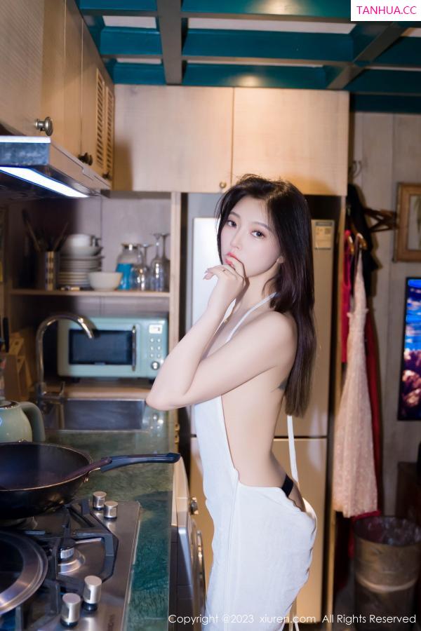 冯木木LRIS  [XiuRen]高清写真图 2023.09.12 No.7371 冯木木LRIS 美腿妩媚第13张图片